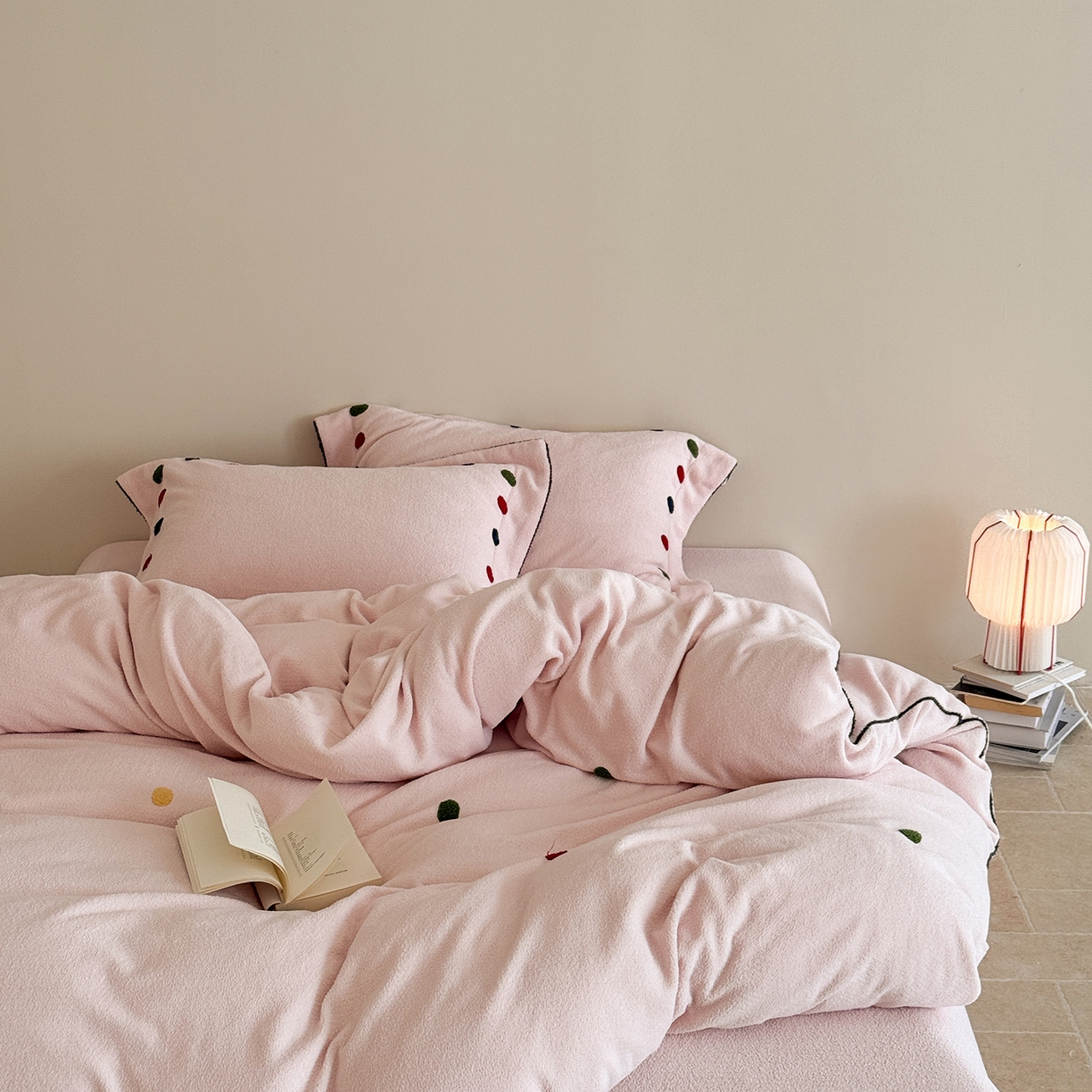 91家纺网 家纺一手货源 找家纺 涞澳家纺 2025新款半边绒四件套-月澜绘梦 月澜绘梦-粉