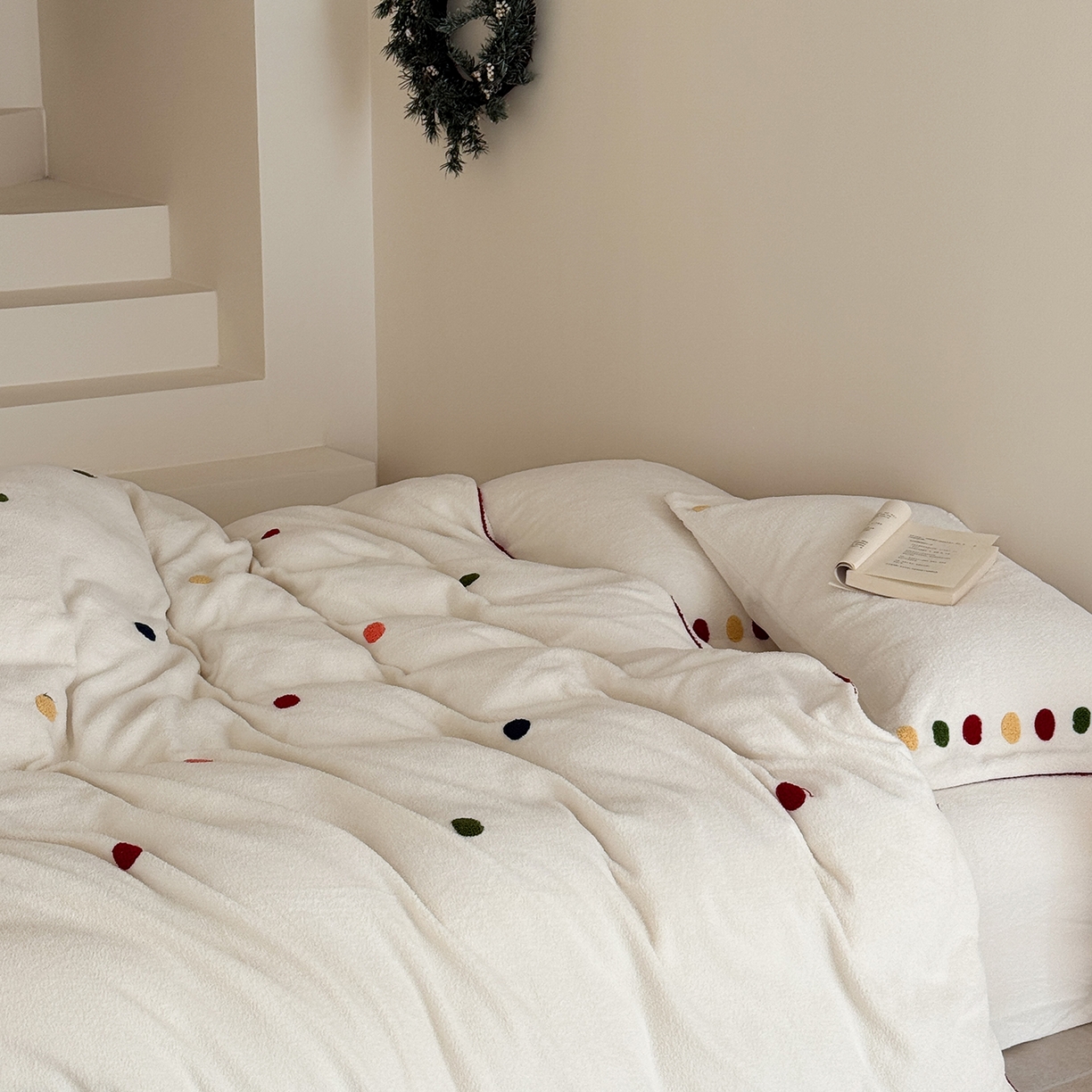 91家纺网 家纺一手货源 找家纺 涞澳家纺 2025新款半边绒四件套-月澜绘梦 月澜绘梦-白