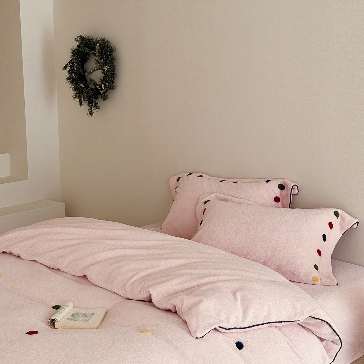 91家纺网 家纺一手货源 找家纺 涞澳家纺 2025新款半边绒四件套-月澜绘梦 月澜绘梦-粉