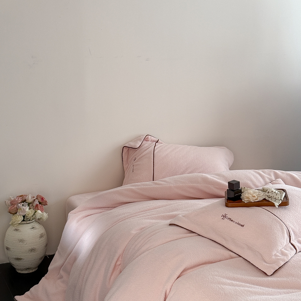 91家纺网 家纺一手货源 找家纺 涞澳家纺 2025新款半边绒四件套-柔光梦境 柔光梦境-粉