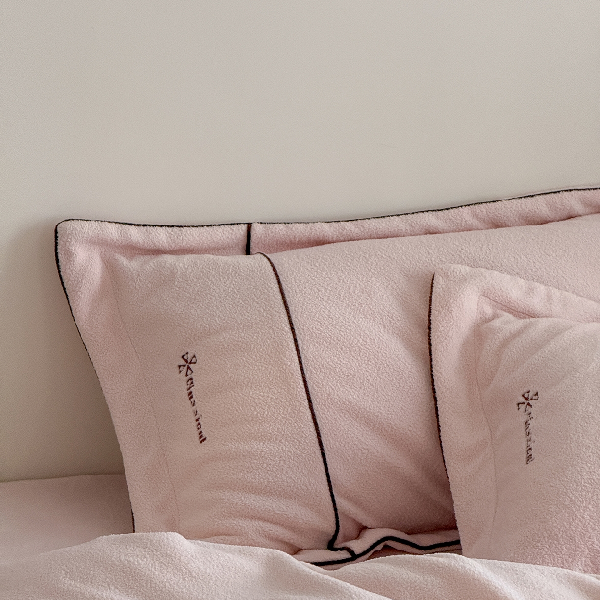 91家纺网 家纺一手货源 找家纺 涞澳家纺 2025新款半边绒四件套-柔光梦境 柔光梦境-粉