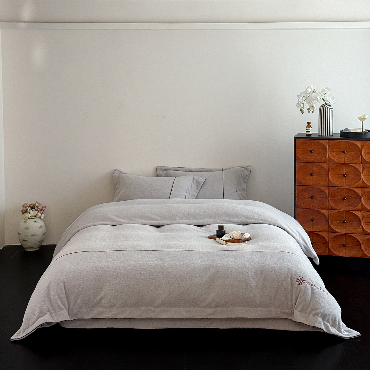 91家纺网 家纺一手货源 找家纺 涞澳家纺 2025新款半边绒四件套-柔光梦境 柔光梦境-灰