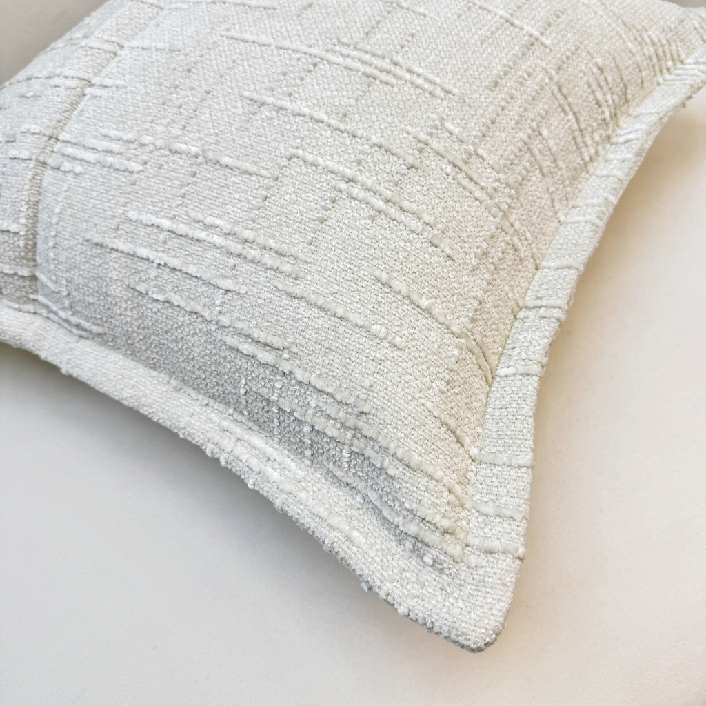 91家纺网 家纺一手货源 找家纺 爱家居 2025新款跨境亚马逊加厚双面雪尼尔宽边枕套美式压边抱枕客厅纯色靠垫 宽边雪尼尔—白色