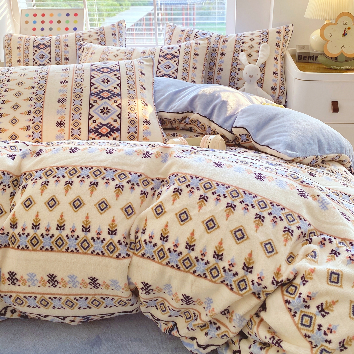 91家纺网 家纺一手货源 找家纺 金鑫汇家纺 2025新款加厚高克重A类牛奶绒四件套 波西米亚