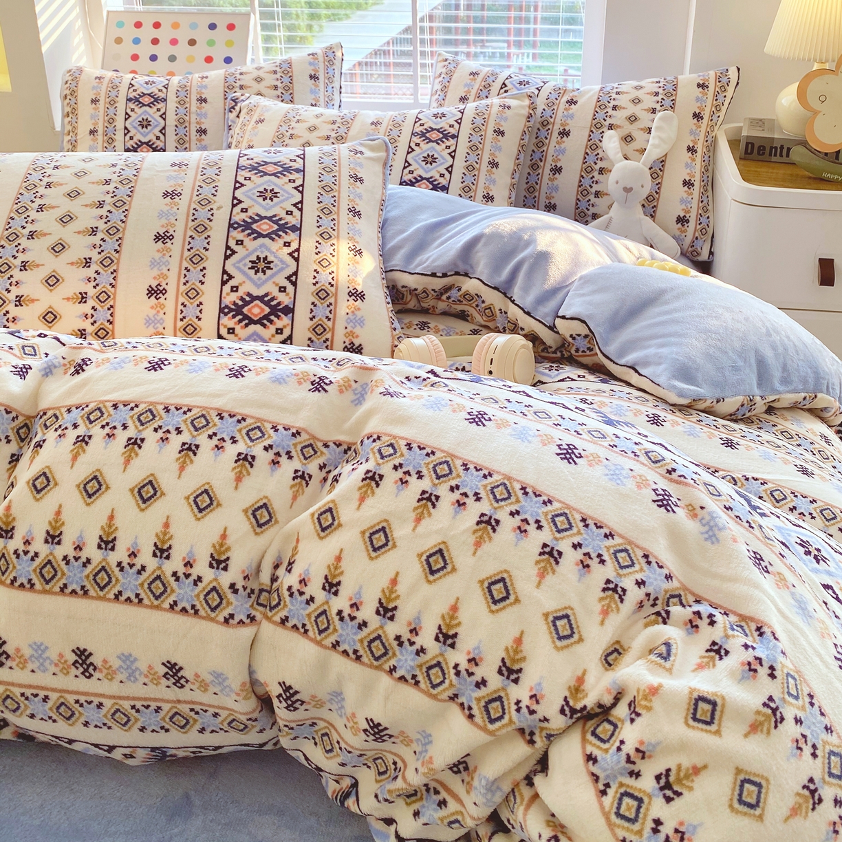 91家纺网 家纺一手货源 找家纺 金鑫汇家纺 2025新款加厚高克重A类牛奶绒四件套 波西米亚