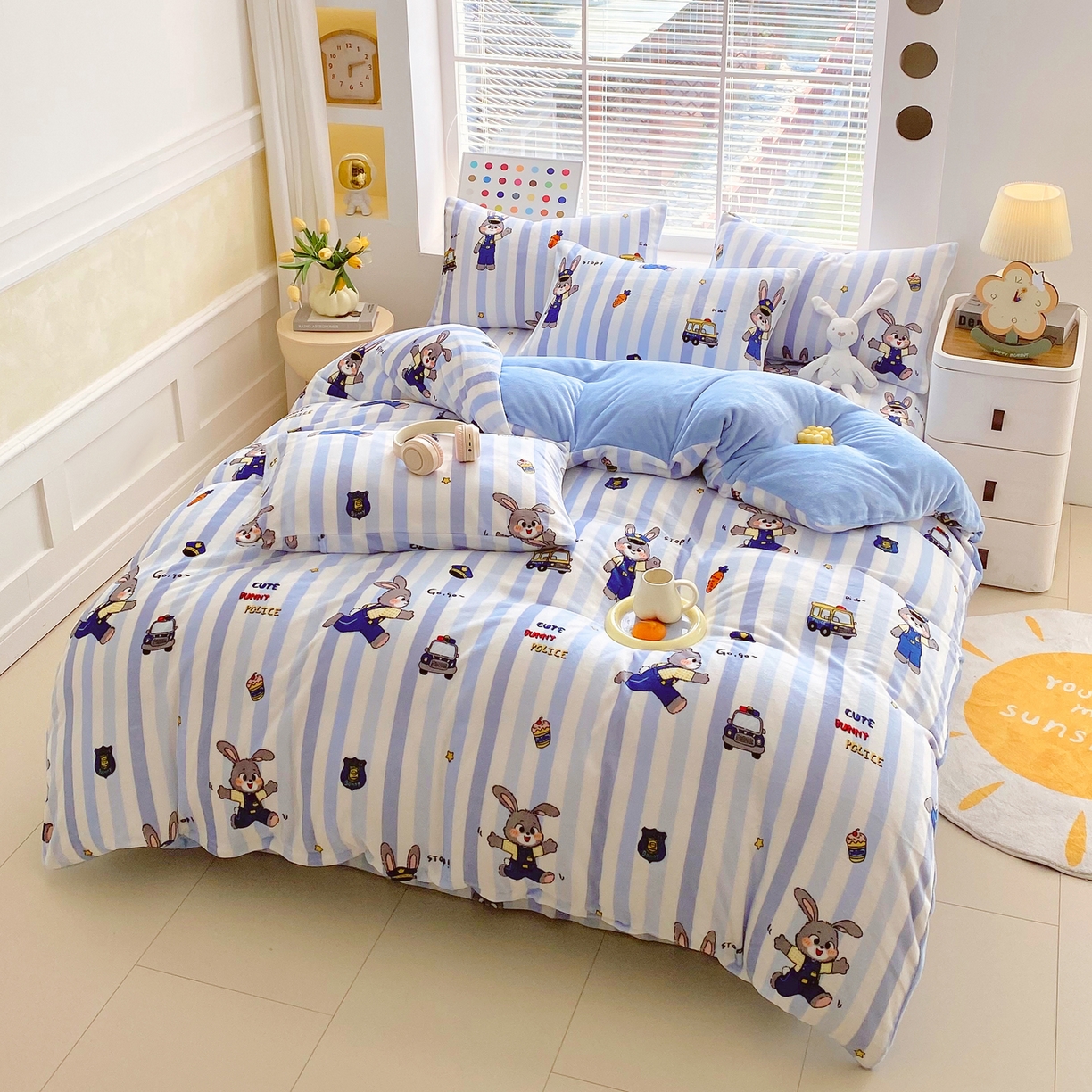 91家纺网 家纺一手货源 找家纺 金鑫汇家纺 2025新款加厚高克重A类牛奶绒四件套 兔子警官