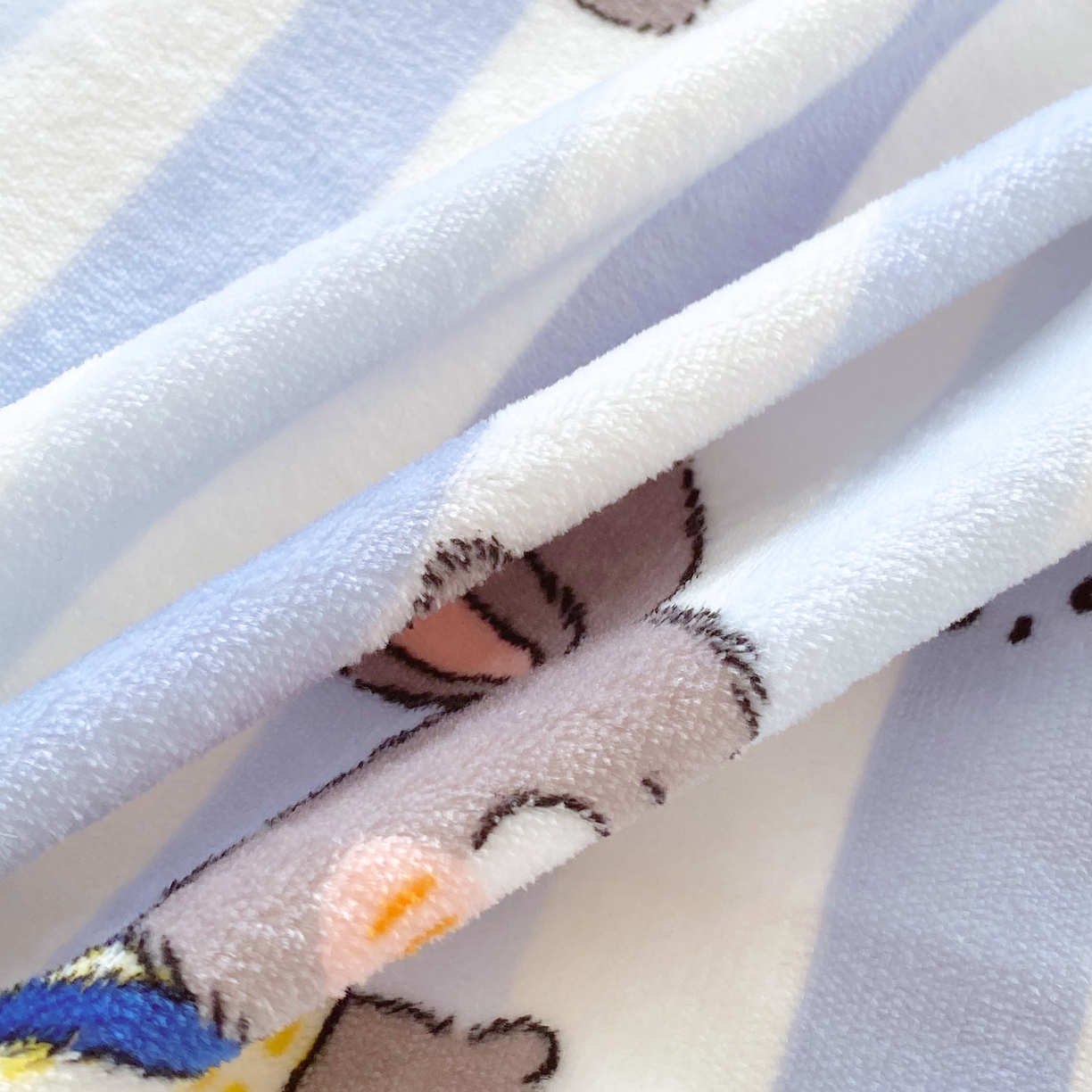 91家纺网 家纺一手货源 找家纺 金鑫汇家纺 2025年加厚高克重A类牛奶绒单枕套 兔子警官