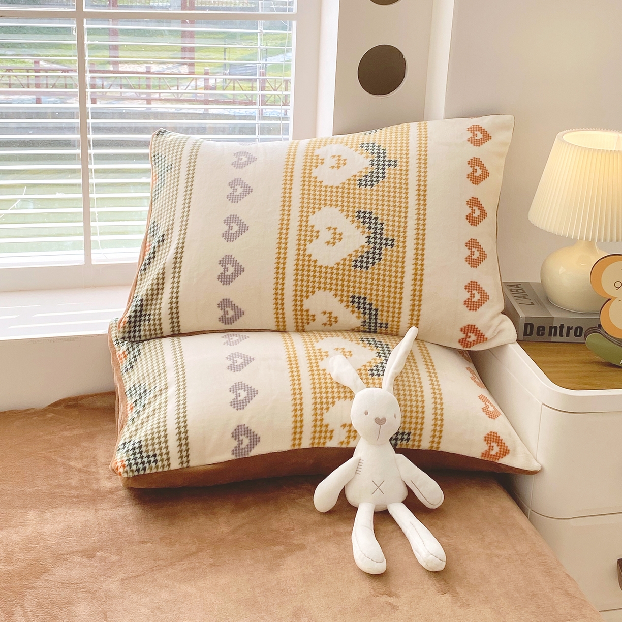 91家纺网 家纺一手货源 找家纺 金鑫汇家纺 2025年加厚高克重A类牛奶绒单枕套 同心千鸟格