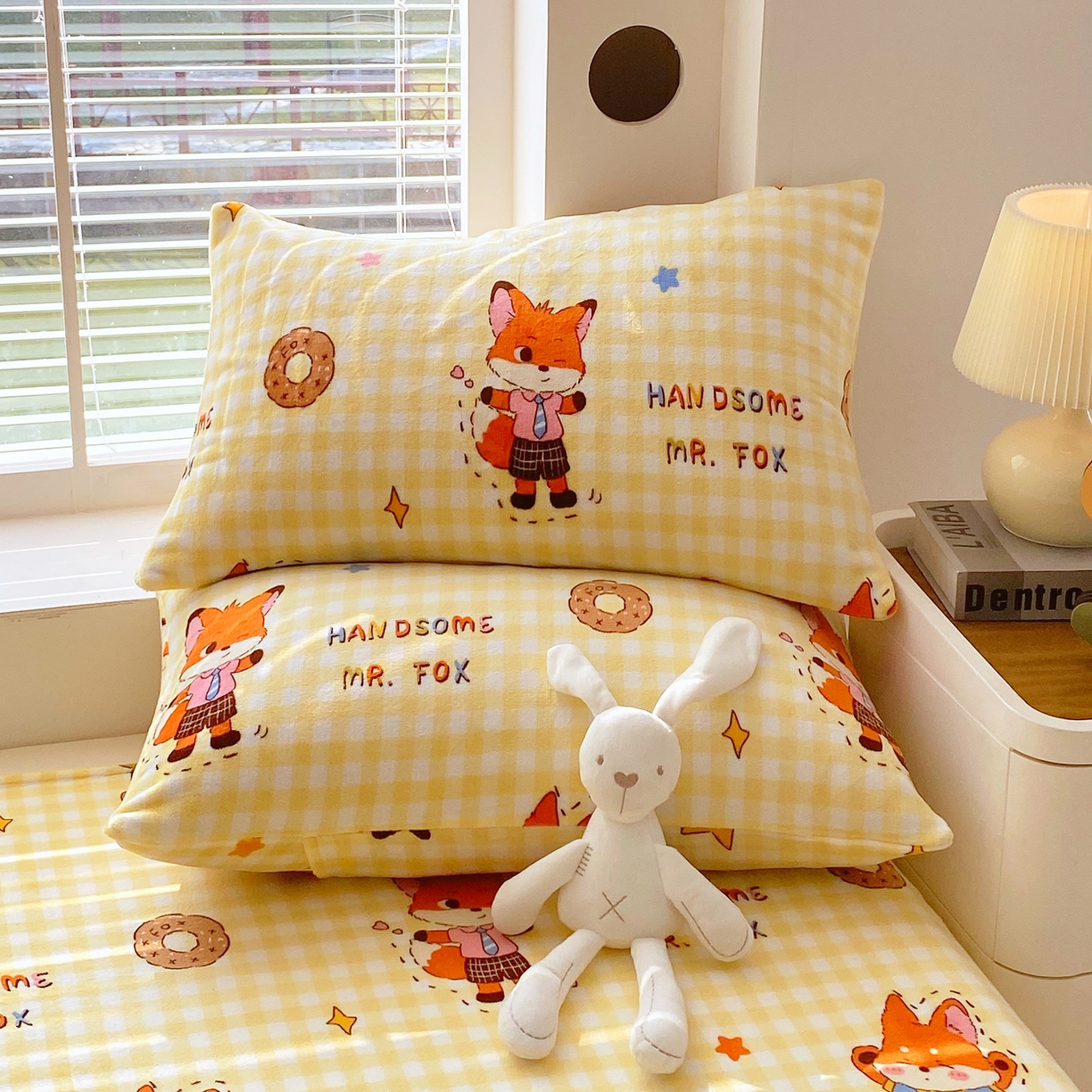 91家纺网 家纺一手货源 找家纺 金鑫汇家纺 2025年加厚高克重A类牛奶绒单枕套 狐狸先生