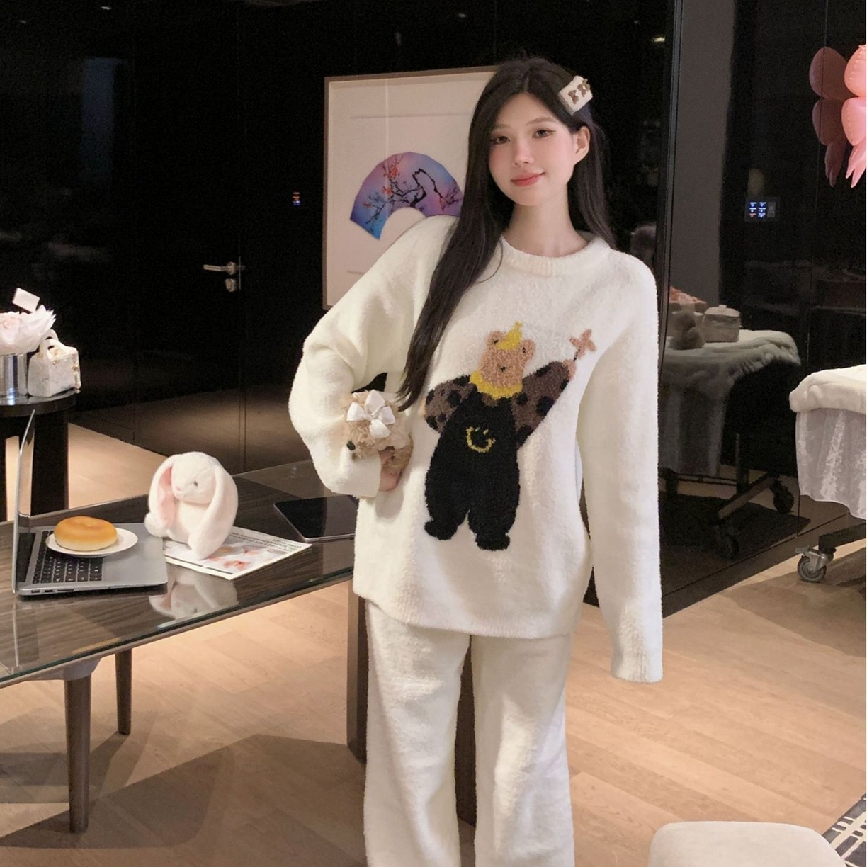 91家纺网 家纺一手货源 找家纺 （总）洛兰沙家居馆 2025新款半边绒睡衣纯色珍珠扣圆领针织开衫外套秋冬新款气质小香风家居服