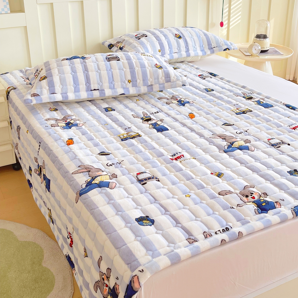 91家纺网 家纺一手货源 找家纺 （总）金鑫汇家纺 2025新款加厚牛奶豆豆绒暖绒包边床褥垫