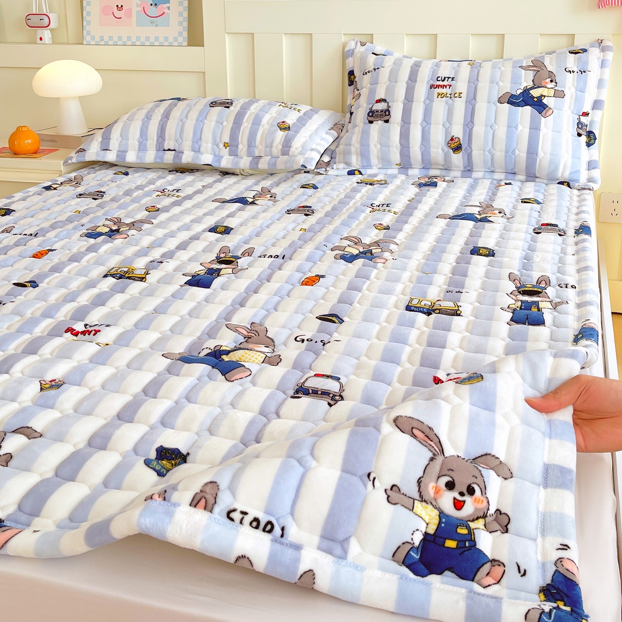 91家纺网 家纺一手货源 找家纺 （总）金鑫汇家纺 2025新款加厚牛奶豆豆绒暖绒包边床褥垫