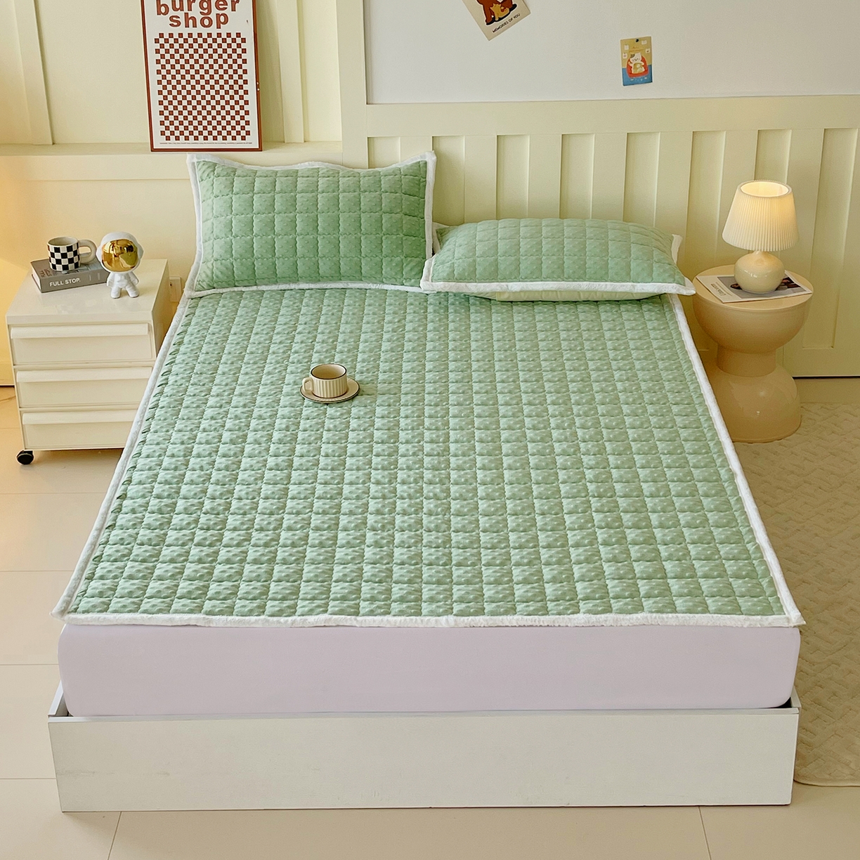 91家纺网 家纺一手货源 找家纺 金鑫汇家纺 2025新款加厚牛奶豆豆绒暖绒包边床褥垫 成人床：豆豆绒床褥垫：绿色