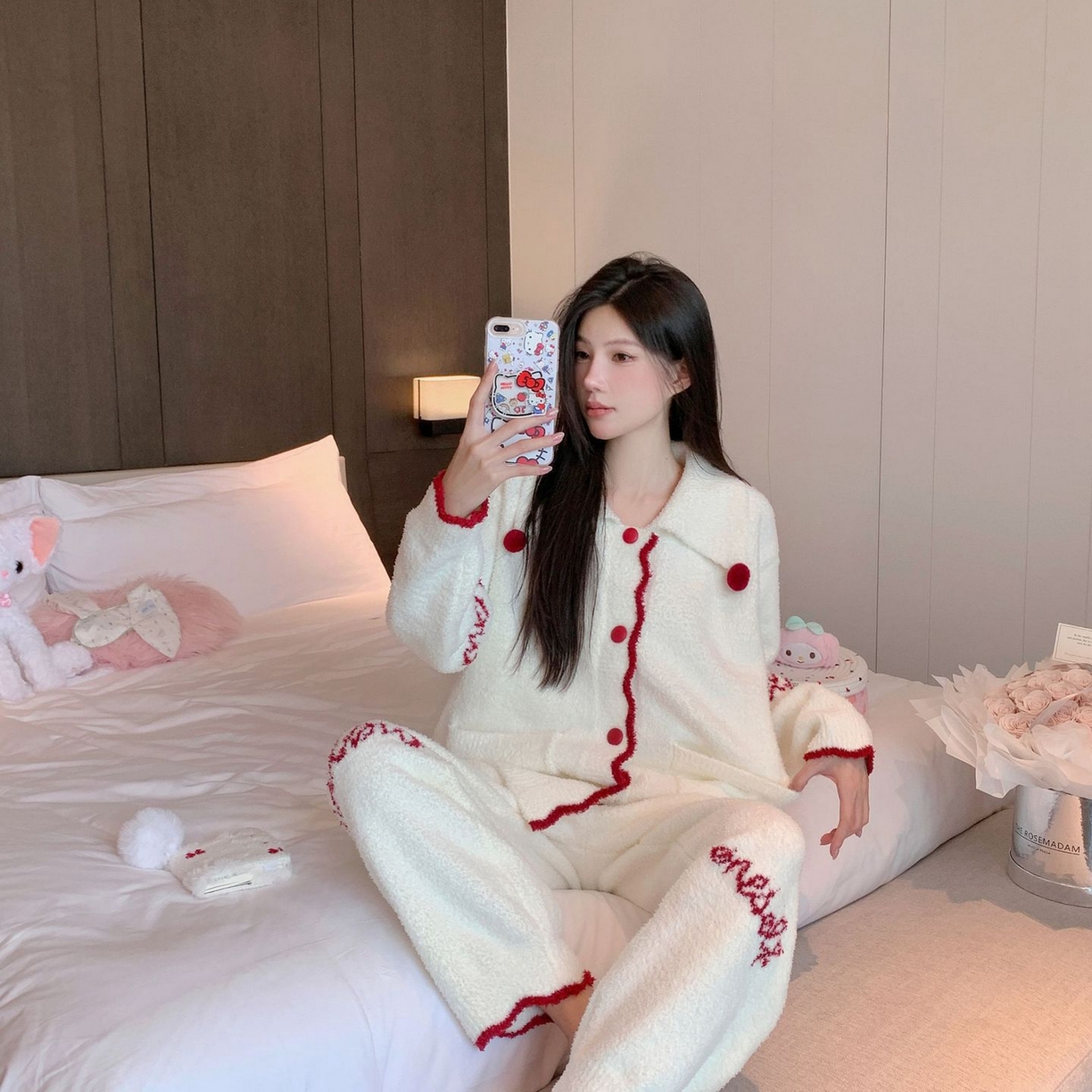 91家纺网 家纺一手货源 找家纺 洛兰沙家居馆 2025新款半边绒睡衣纯色珍珠扣圆领针织开衫外套秋冬新款气质小香风家居服 半边绒m1-白