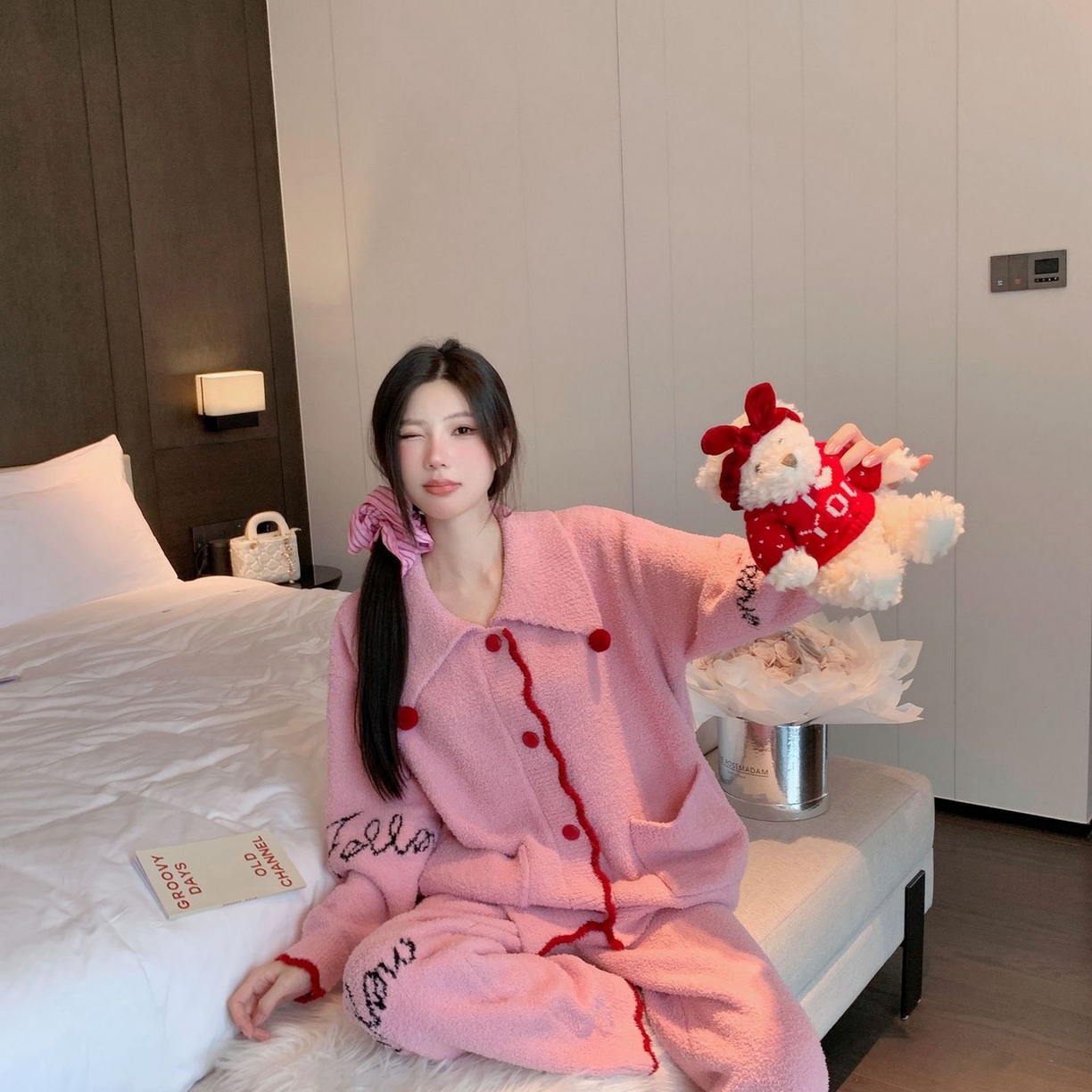 91家纺网 家纺一手货源 找家纺 洛兰沙家居馆 2025新款半边绒睡衣纯色珍珠扣圆领针织开衫外套秋冬新款气质小香风家居服 半边绒m1-粉