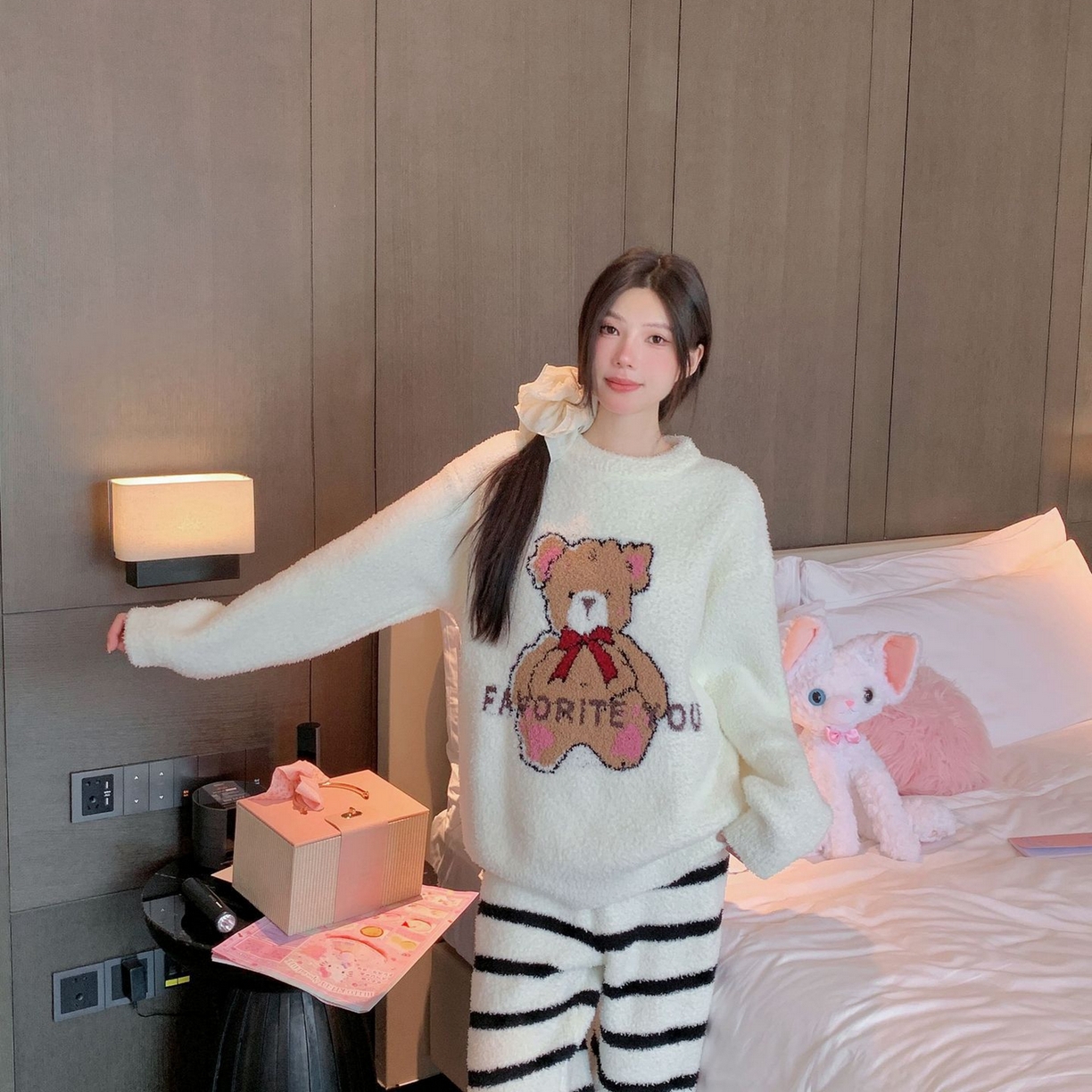 91家纺网 家纺一手货源 找家纺 洛兰沙家居馆 2025新款半边绒睡衣纯色珍珠扣圆领针织开衫外套秋冬新款气质小香风家居服 半边绒m3-小熊