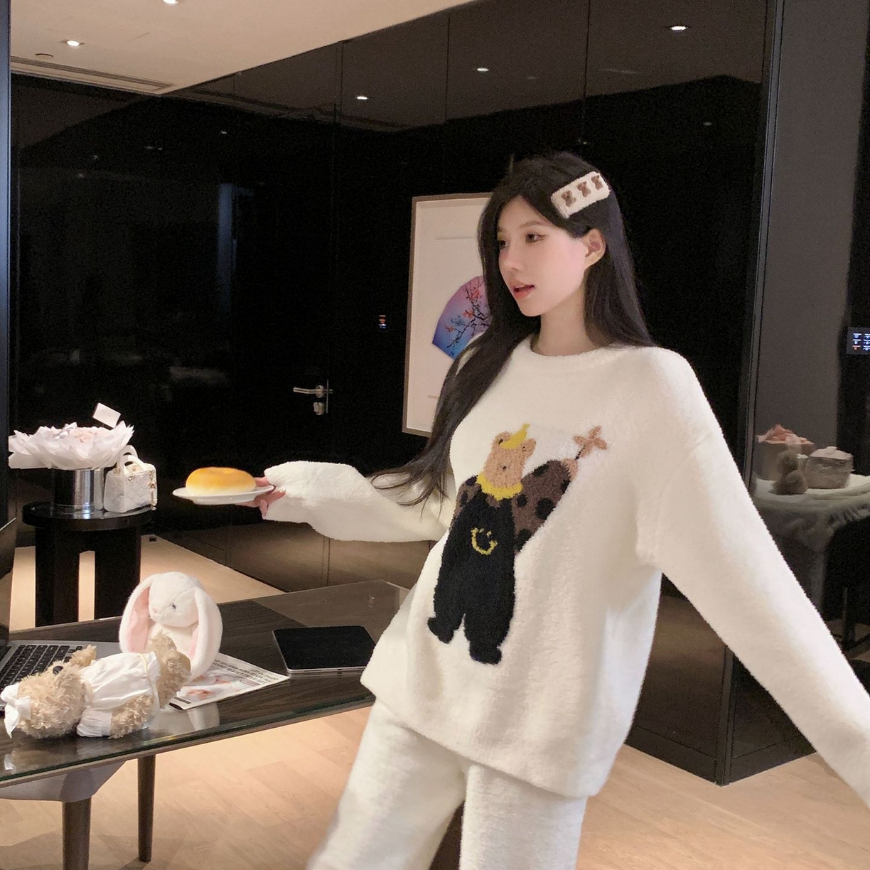 91家纺网 家纺一手货源 找家纺 洛兰沙家居馆 2025新款半边绒睡衣纯色珍珠扣圆领针织开衫外套秋冬新款气质小香风家居服 半边绒m4