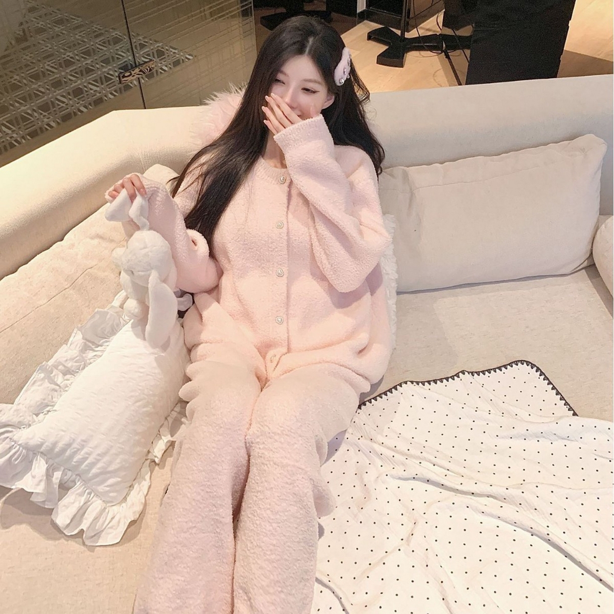 91家纺网 家纺一手货源 找家纺 洛兰沙家居馆 2025新款半边绒睡衣纯色珍珠扣圆领针织开衫外套秋冬新款气质小香风家居服 半边绒m5