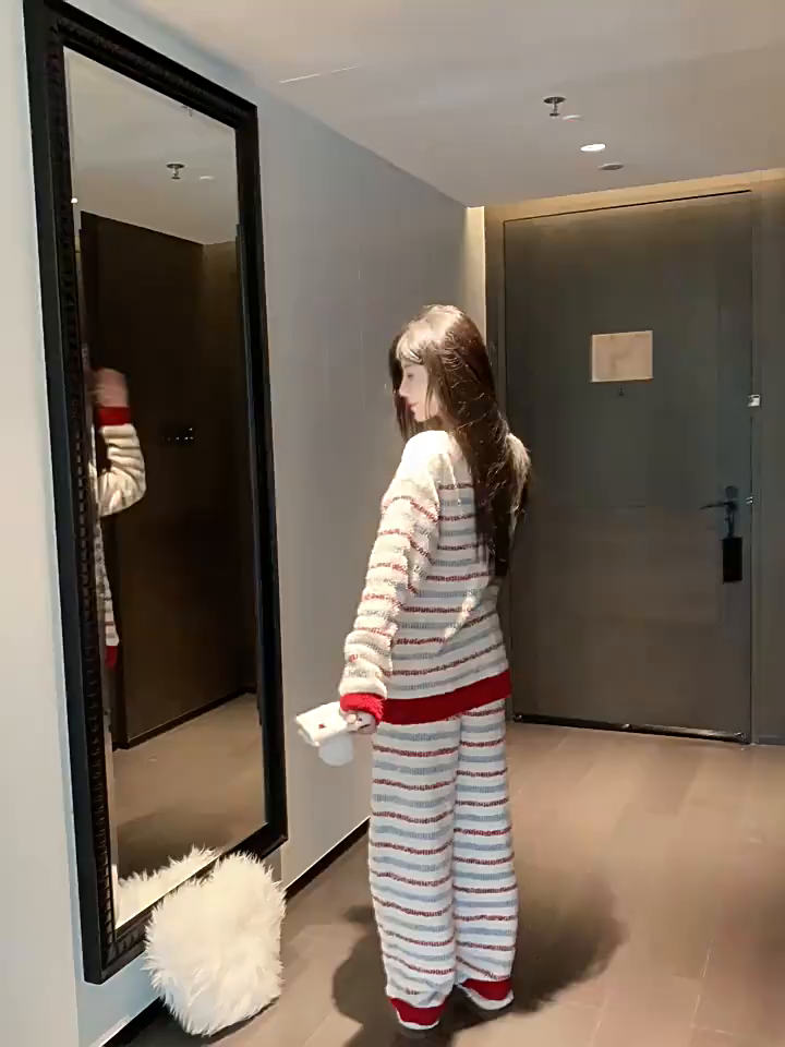 91家纺网 家纺一手货源 找家纺 洛兰沙家居馆 2025新款半边绒睡衣纯色珍珠扣圆领针织开衫外套秋冬新款气质小香风家居服 半边绒m6