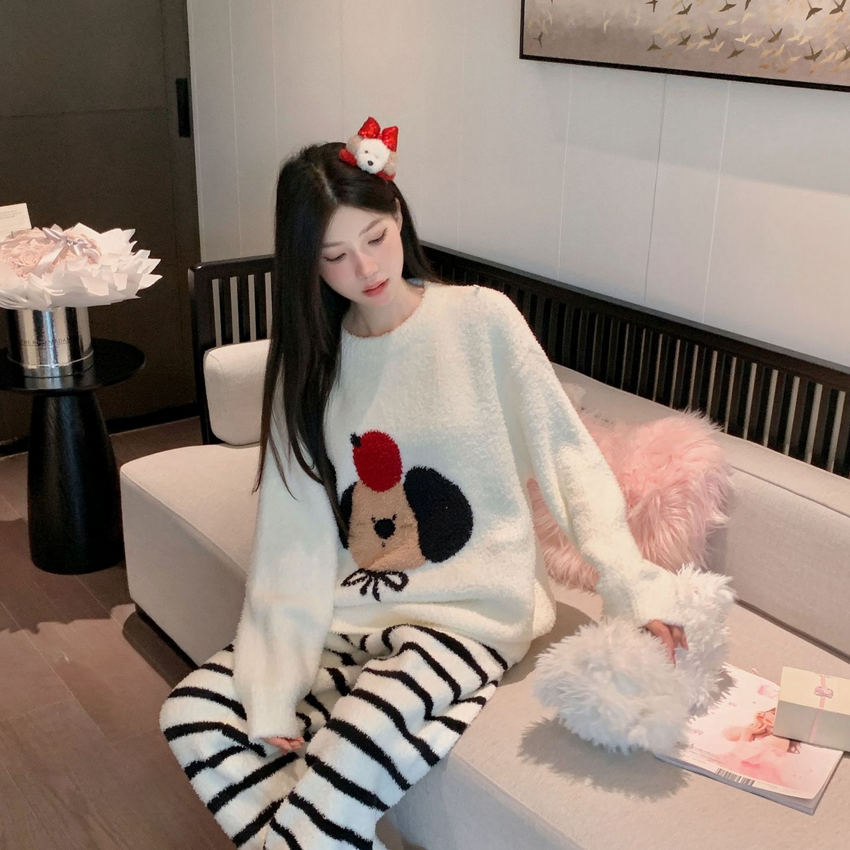 91家纺网 家纺一手货源 找家纺 洛兰沙家居馆 2025新款半边绒睡衣纯色珍珠扣圆领针织开衫外套秋冬新款气质小香风家居服 半边绒m11