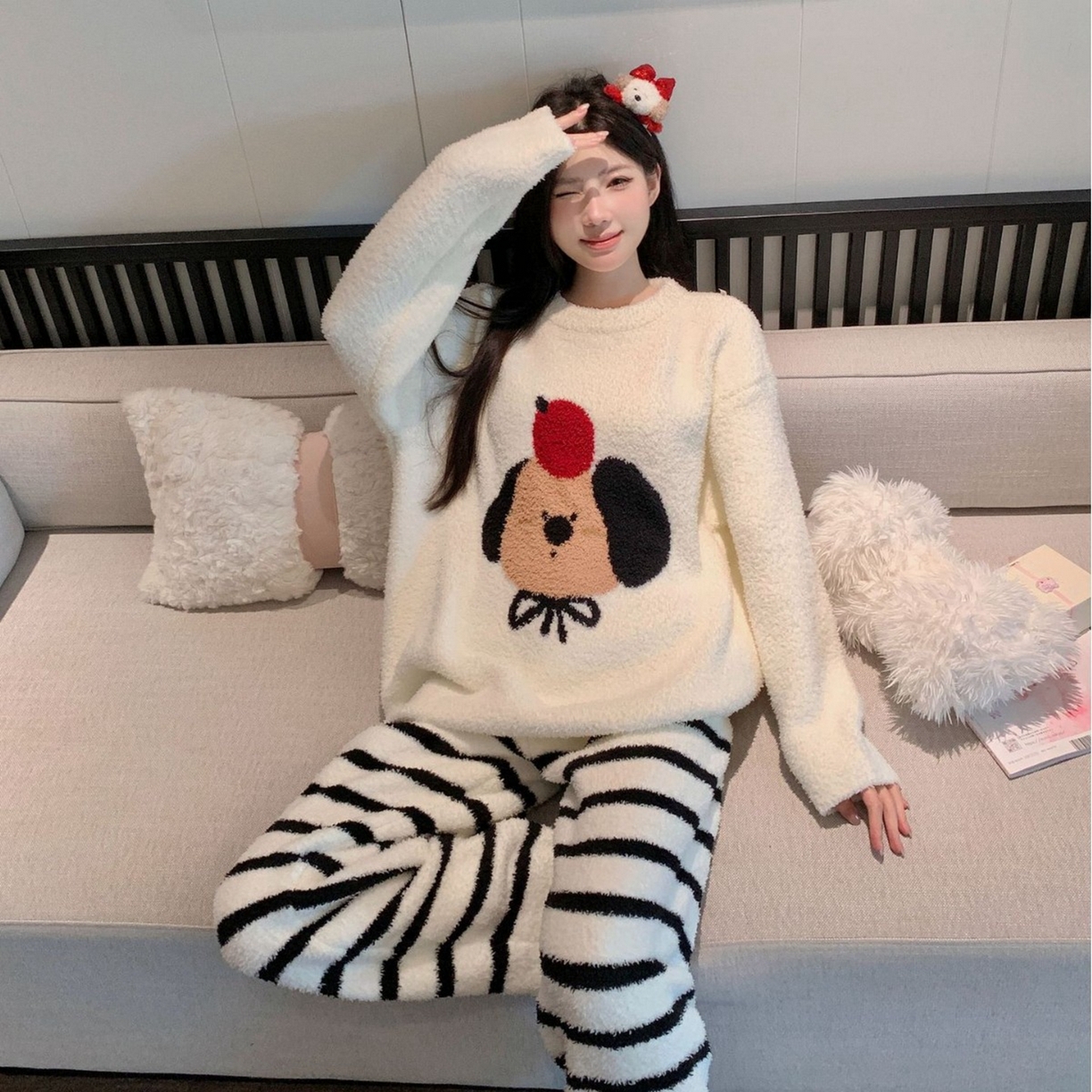 91家纺网 家纺一手货源 找家纺 洛兰沙家居馆 2025新款半边绒睡衣纯色珍珠扣圆领针织开衫外套秋冬新款气质小香风家居服 半边绒m11