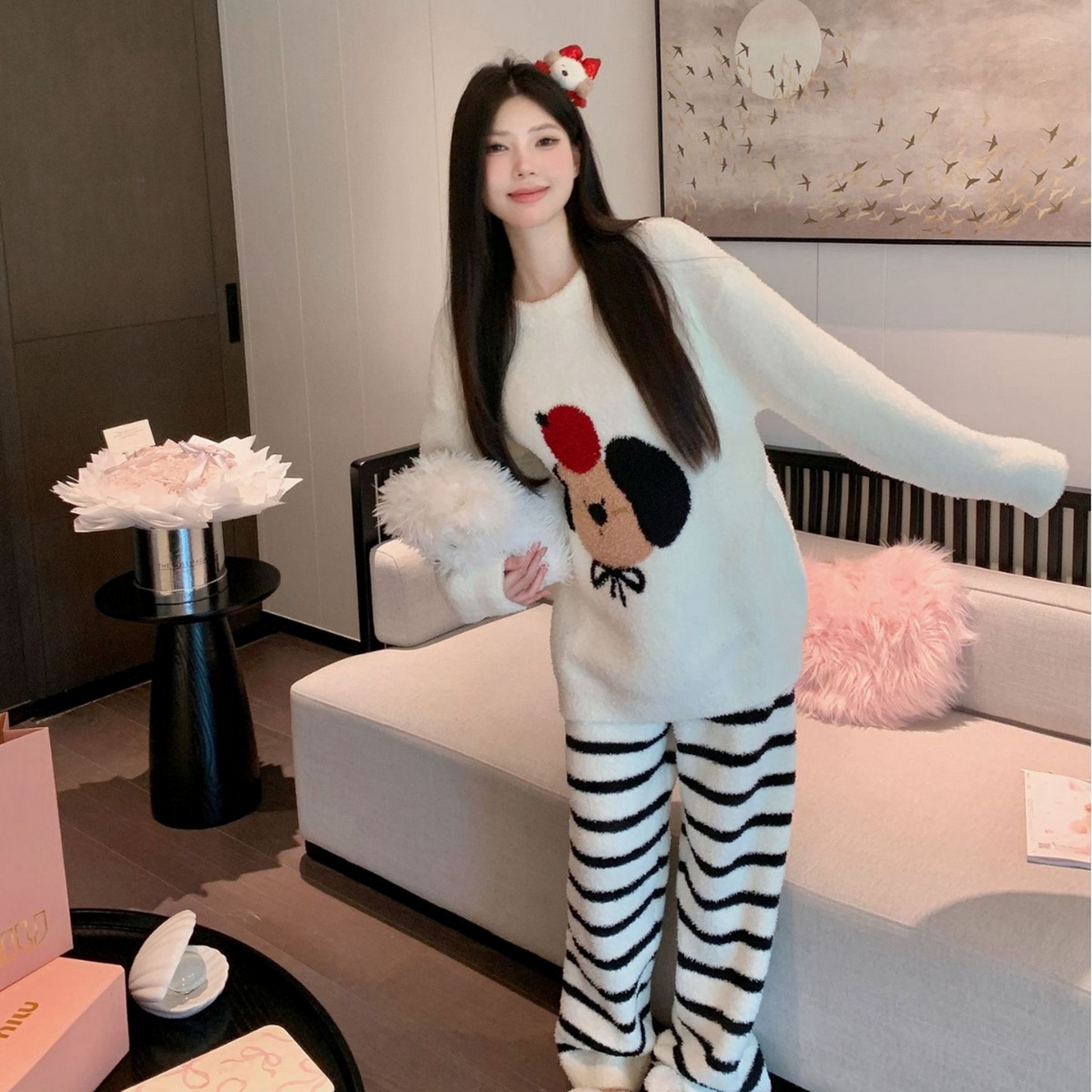 91家纺网 家纺一手货源 找家纺 洛兰沙家居馆 2025新款半边绒睡衣纯色珍珠扣圆领针织开衫外套秋冬新款气质小香风家居服 半边绒m11