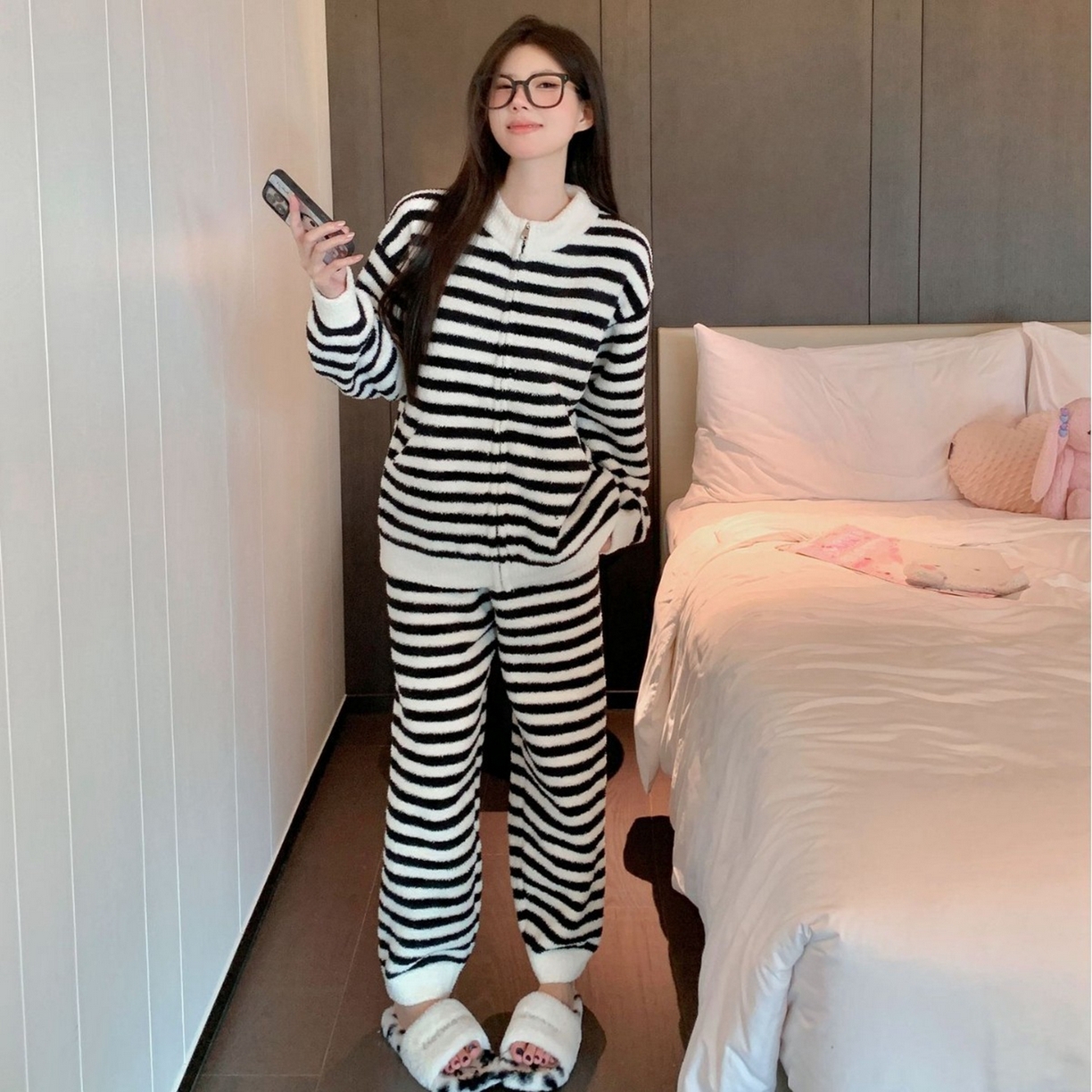 洛兰沙家居馆 2025新款半边绒睡衣纯色珍珠扣圆领针织开衫外套秋冬新款气质小香风家居服 半边绒m12