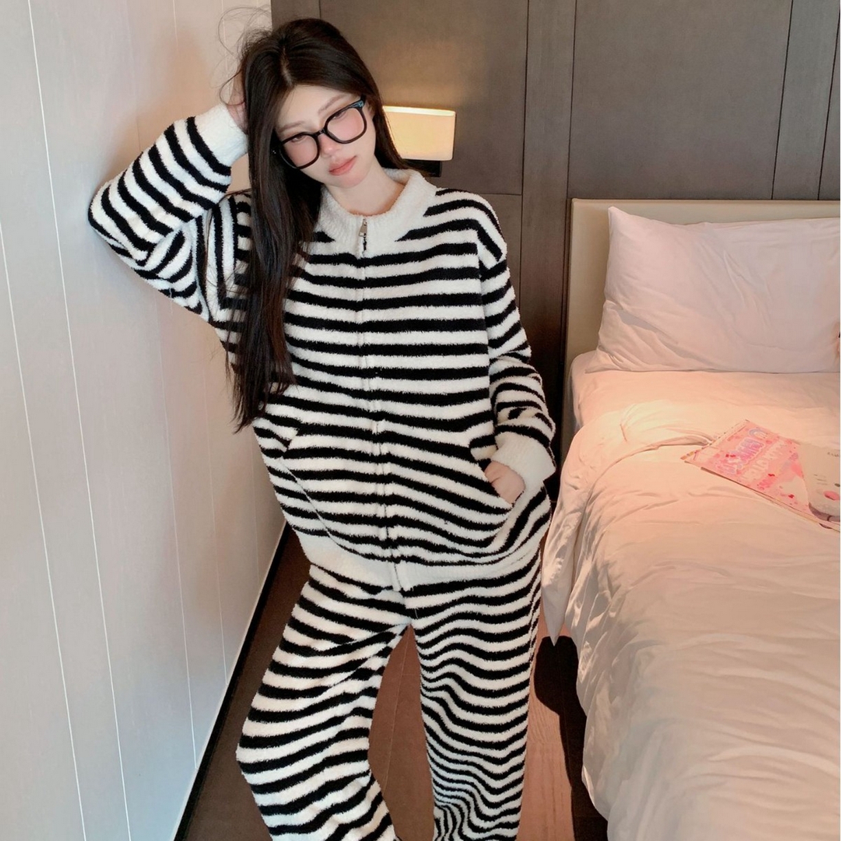 91家纺网 家纺一手货源 找家纺 洛兰沙家居馆 2025新款半边绒睡衣纯色珍珠扣圆领针织开衫外套秋冬新款气质小香风家居服 半边绒m12