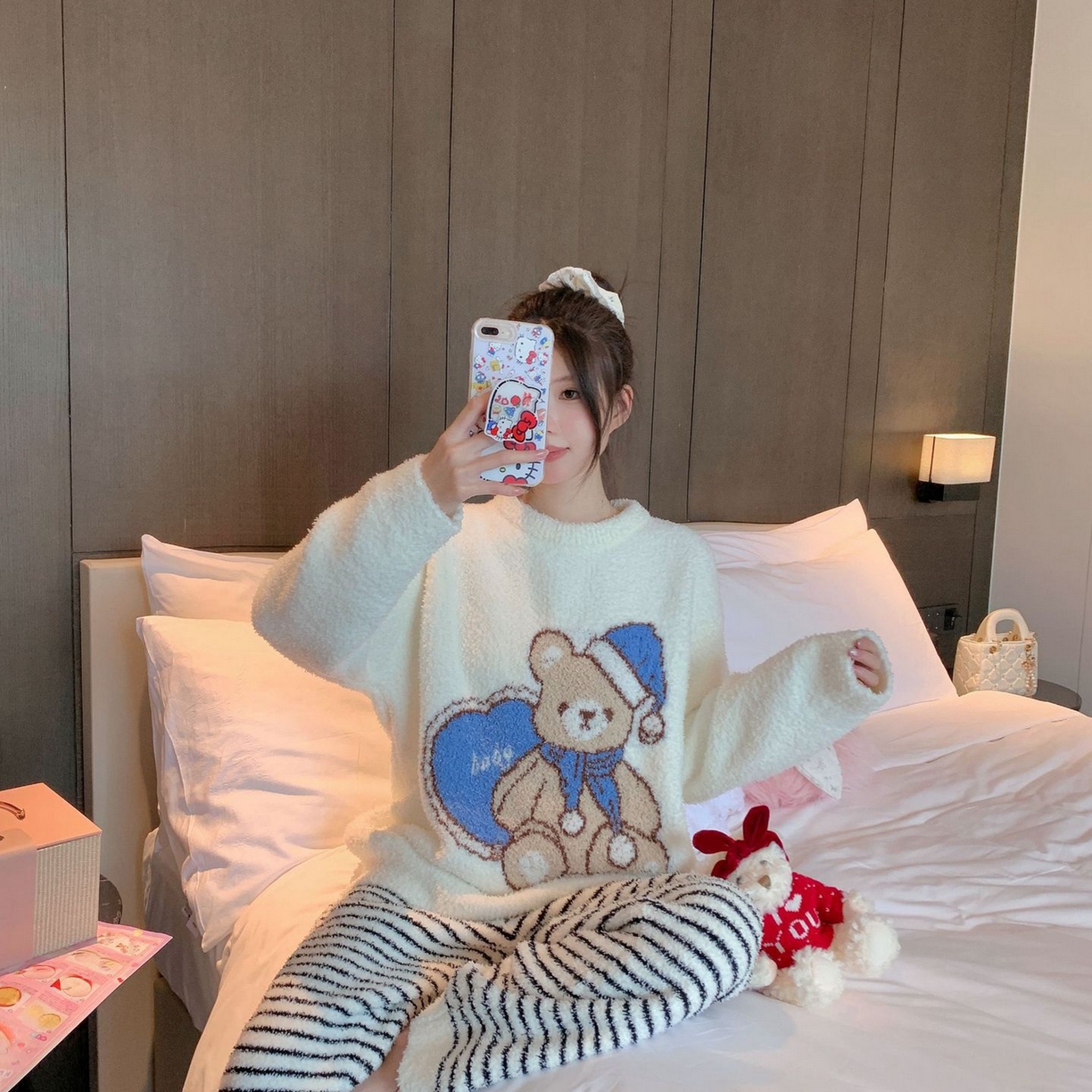 91家纺网 家纺一手货源 找家纺 洛兰沙家居馆 2025新款半边绒睡衣纯色珍珠扣圆领针织开衫外套秋冬新款气质小香风家居服 半边绒m13