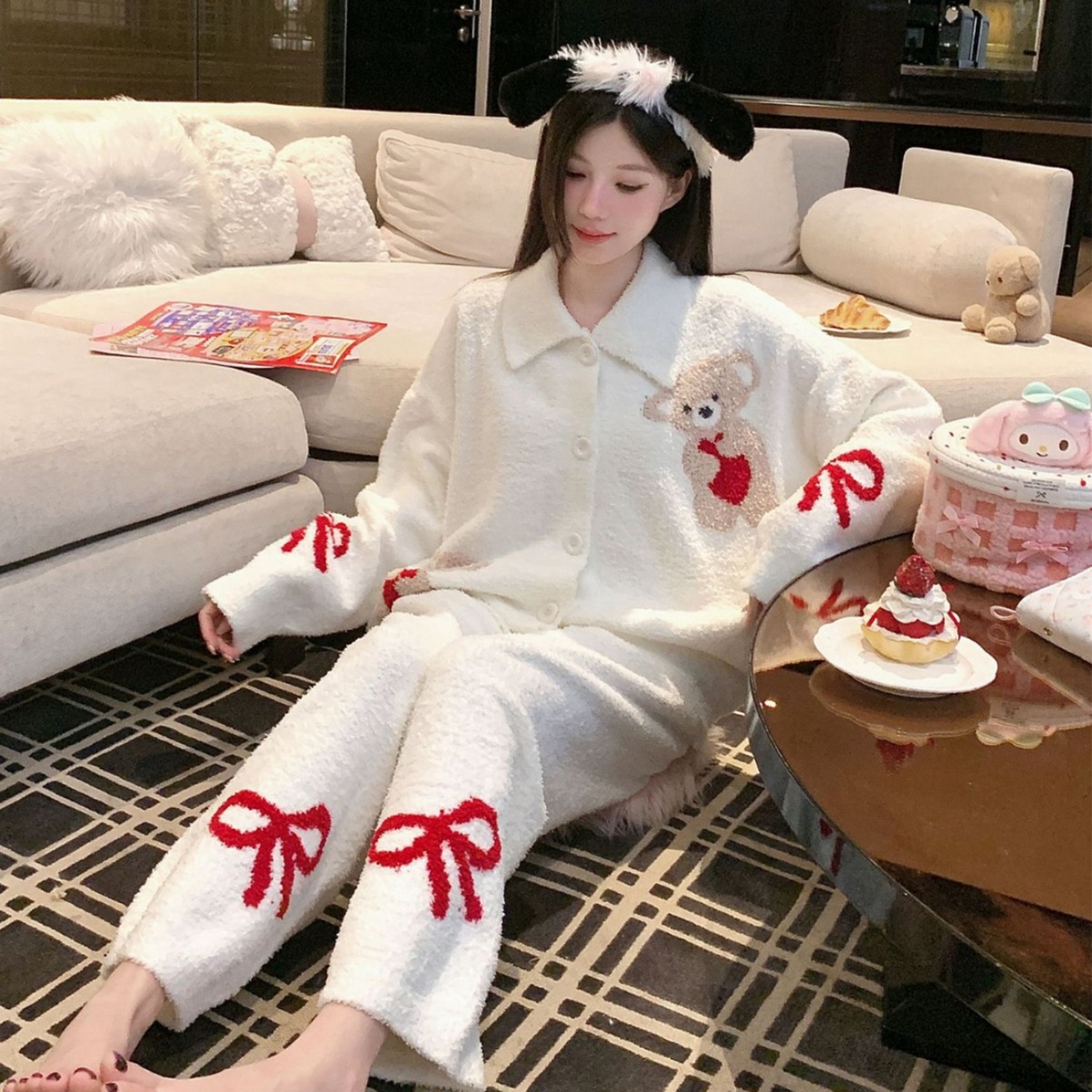 91家纺网 家纺一手货源 找家纺 洛兰沙家居馆 2025新款半边绒睡衣纯色珍珠扣圆领针织开衫外套秋冬新款气质小香风家居服 半边绒m14-蝴蝶结小熊