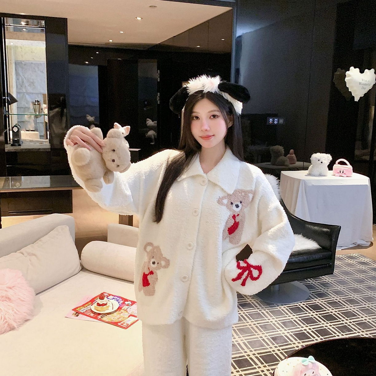 洛兰沙家居馆 2025新款半边绒睡衣纯色珍珠扣圆领针织开衫外套秋冬新款气质小香风家居服 半边绒m14-蝴蝶结小熊