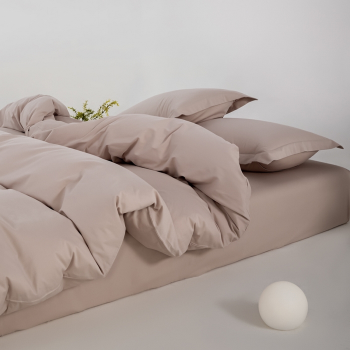 91家纺网 家纺一手货源 找家纺 红淳家纺 2025新款50支长绒棉贡缎磨毛单枕套系列 茜茜粉