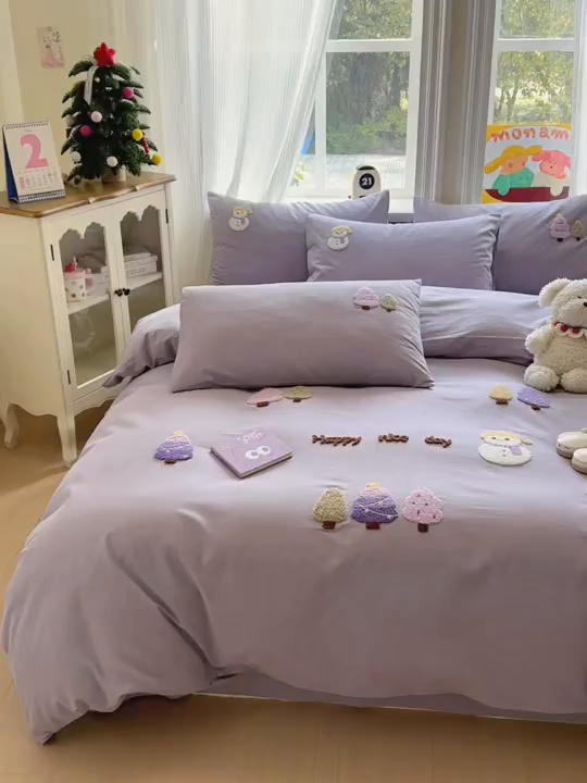 91家纺网 家纺一手货源 找家纺 如意朵 2025新款全棉加厚磨毛绣花四件套风格二（专版花型） 梦幻森林紫