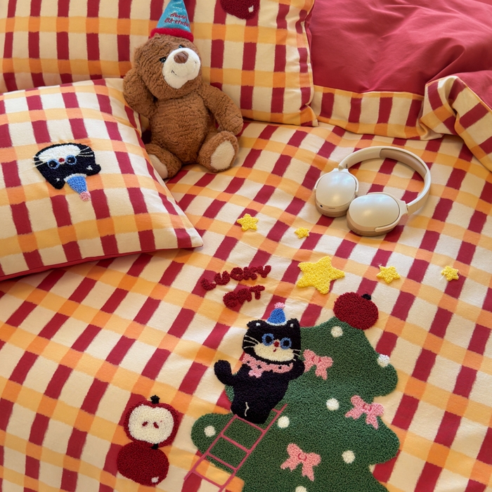 91家纺网 家纺一手货源 找家纺 如意朵 2025新款全棉加厚磨毛绣花四件套风格二（专版花型） 猫和树