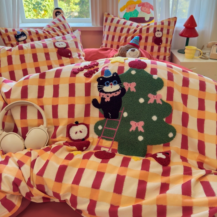 91家纺网 家纺一手货源 找家纺 如意朵 2025新款全棉加厚磨毛绣花四件套风格二（专版花型） 猫和树