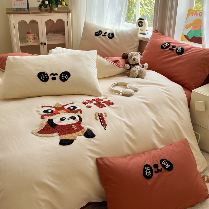 91家纺网 家纺一手货源 找家纺 如意朵 2025新款全棉加厚磨毛绣花四件套风格二（专版花型） 狮来运转