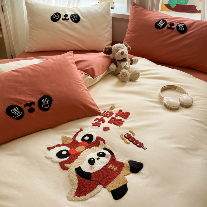 91家纺网 家纺一手货源 找家纺 如意朵 2025新款全棉加厚磨毛绣花四件套风格二（专版花型） 狮来运转