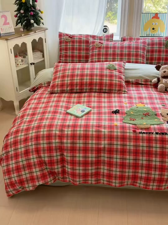 91家纺网 家纺一手货源 找家纺 如意朵 2025新款全棉加厚磨毛绣花四件套风格二（专版花型） 时尚猫咪