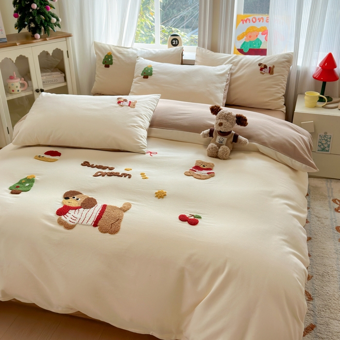 91家纺网 家纺一手货源 找家纺 如意朵 2025新款全棉加厚磨毛绣花四件套风格二（专版花型） 甜心狗狗