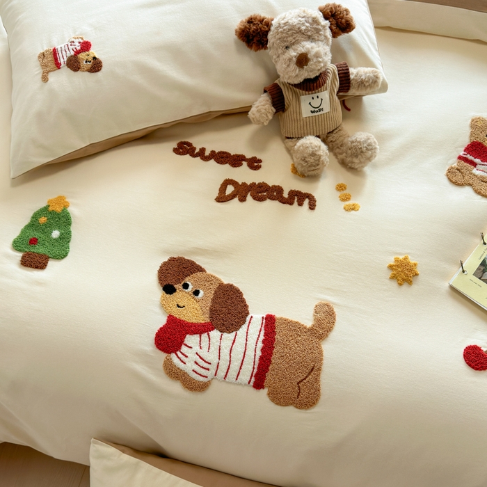 91家纺网 家纺一手货源 找家纺 如意朵 2025新款全棉加厚磨毛绣花四件套风格二（专版花型） 甜心狗狗