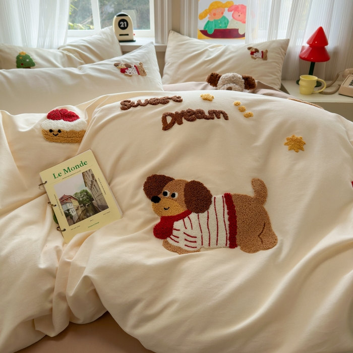 91家纺网 家纺一手货源 找家纺 如意朵 2025新款全棉加厚磨毛绣花四件套风格二（专版花型） 甜心狗狗