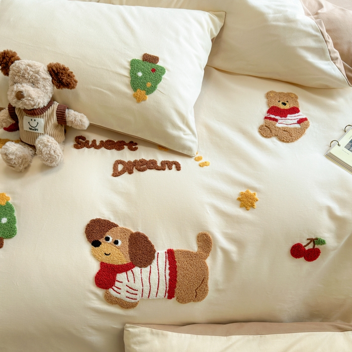 91家纺网 家纺一手货源 找家纺 如意朵 2025新款全棉加厚磨毛绣花四件套风格二（专版花型） 甜心狗狗