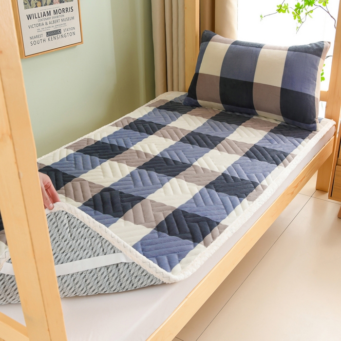 91家纺网 家纺一手货源 找家纺 圣靓家纺 2025新款牛奶绒加厚保暖夹棉床褥床垫 简尚