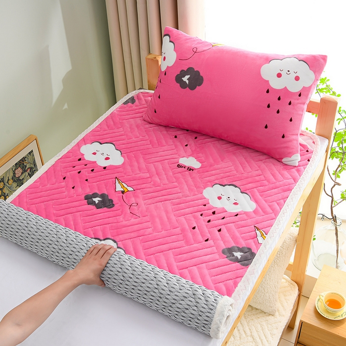 91家纺网 家纺一手货源 找家纺 圣靓家纺 2025新款牛奶绒加厚保暖夹棉床褥床垫 约定