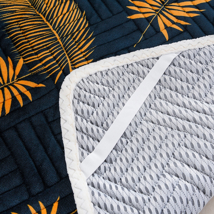 91家纺网 家纺一手货源 找家纺 圣靓家纺 2025新款牛奶绒加厚保暖夹棉床褥床垫 年华