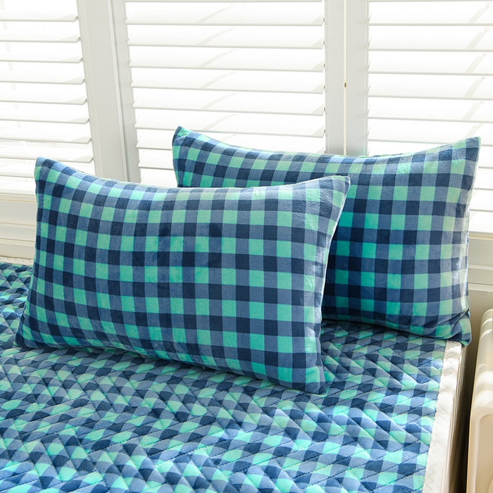 91家纺网 家纺一手货源 找家纺 圣靓家纺 2025新款牛奶绒加厚保暖夹棉床褥床垫 夜曲