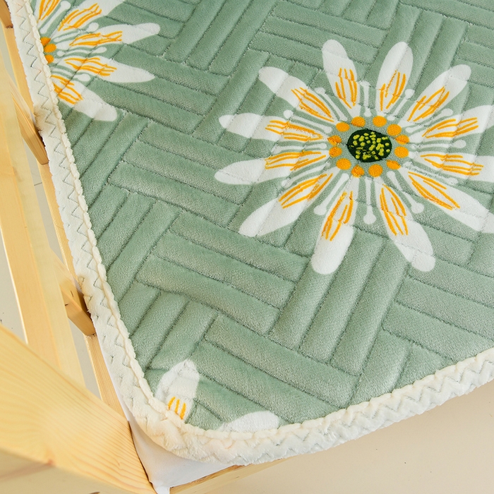 91家纺网 家纺一手货源 找家纺 圣靓家纺 2025新款牛奶绒加厚保暖夹棉床褥床垫 暖阳