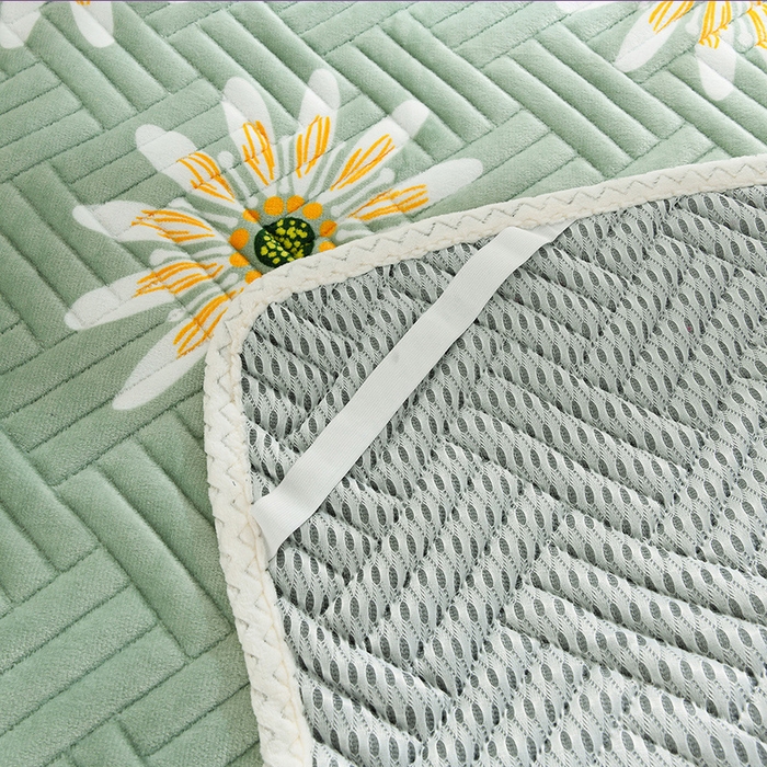 91家纺网 家纺一手货源 找家纺 圣靓家纺 2025新款牛奶绒加厚保暖夹棉床褥床垫 暖阳