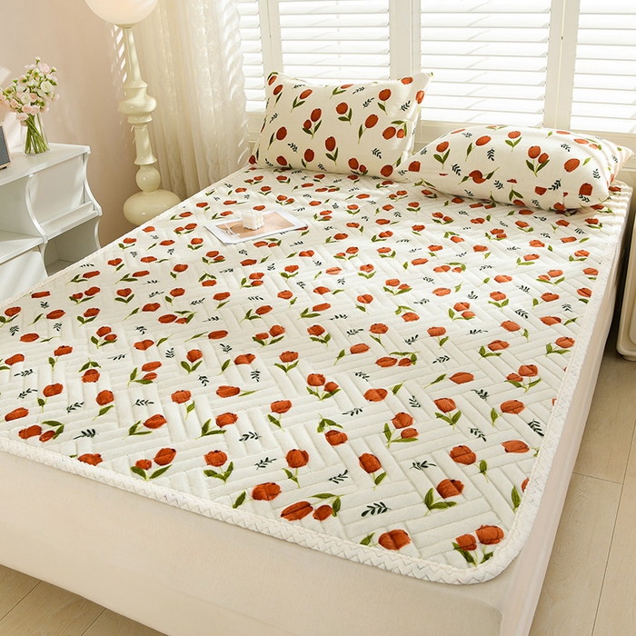 91家纺网 家纺一手货源 找家纺 圣靓家纺 2025新款牛奶绒加厚保暖夹棉床褥床垫 伊人