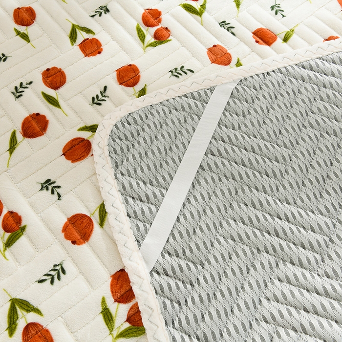 91家纺网 家纺一手货源 找家纺 圣靓家纺 2025新款牛奶绒加厚保暖夹棉床褥床垫 伊人